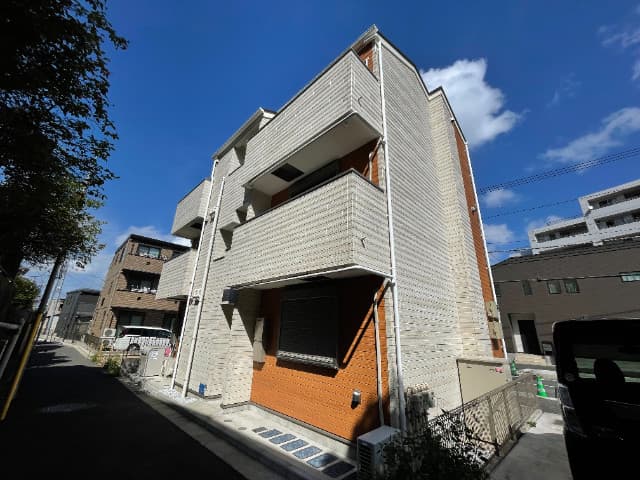 Main Image