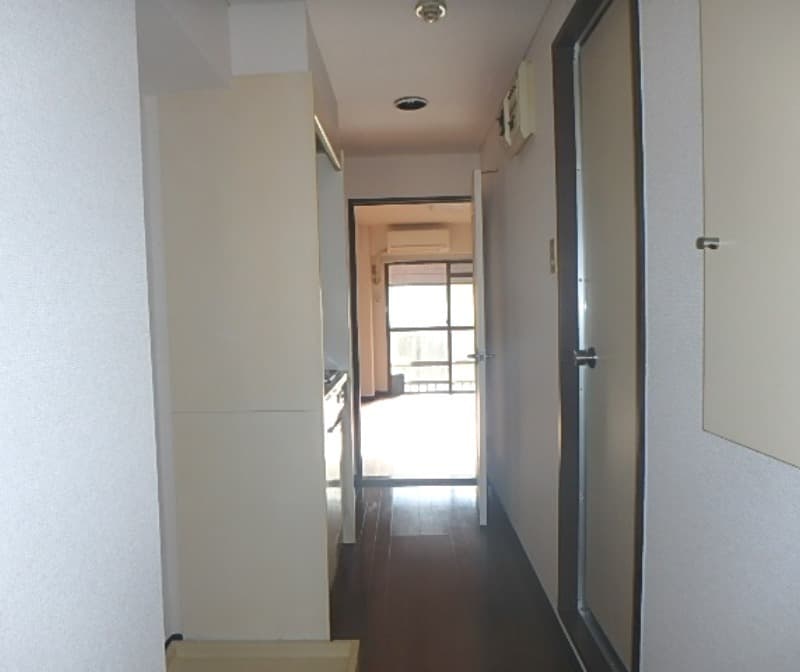 Room image 9