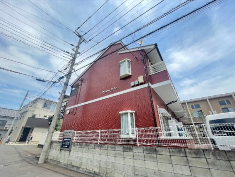 Main exterior of Piacente's light