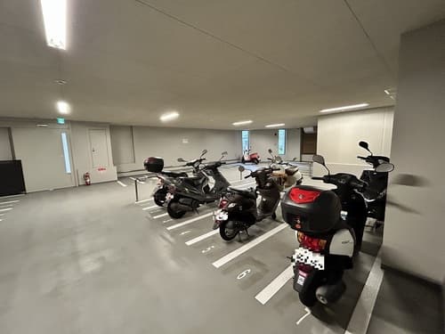 Room image 9