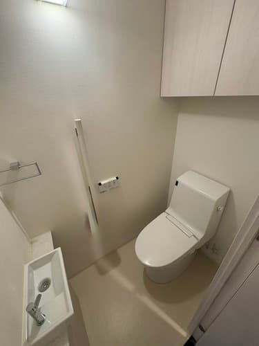 Room image 15