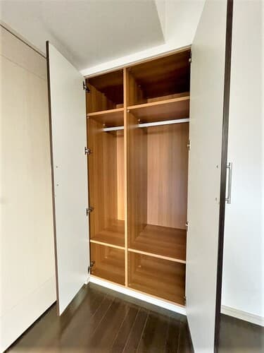 Room image 13