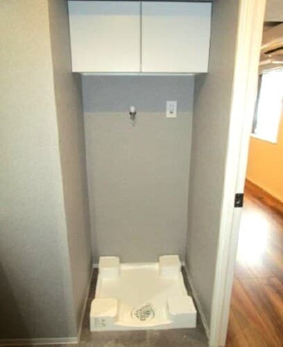 Room image 8