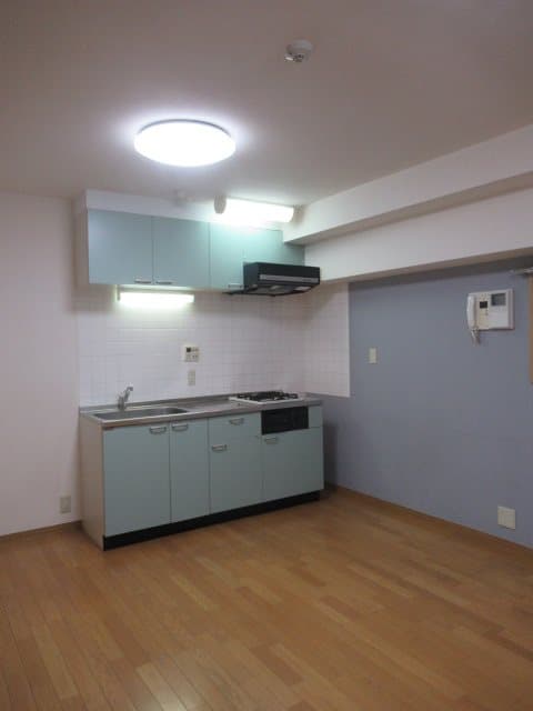 Room image 12