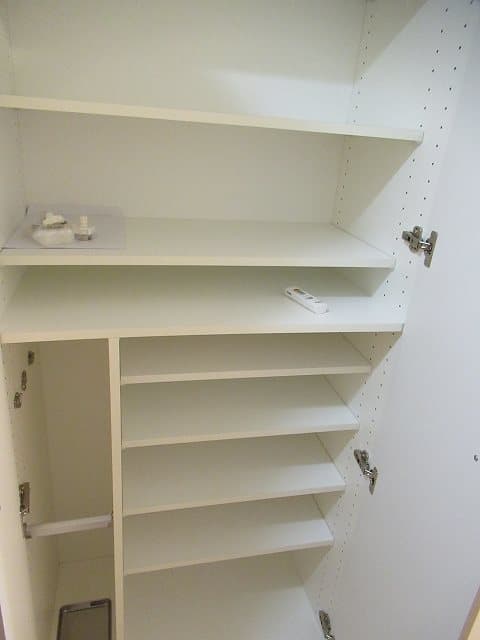 Room image 10