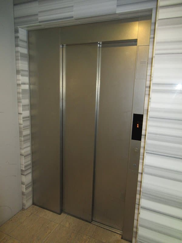 Room image 15