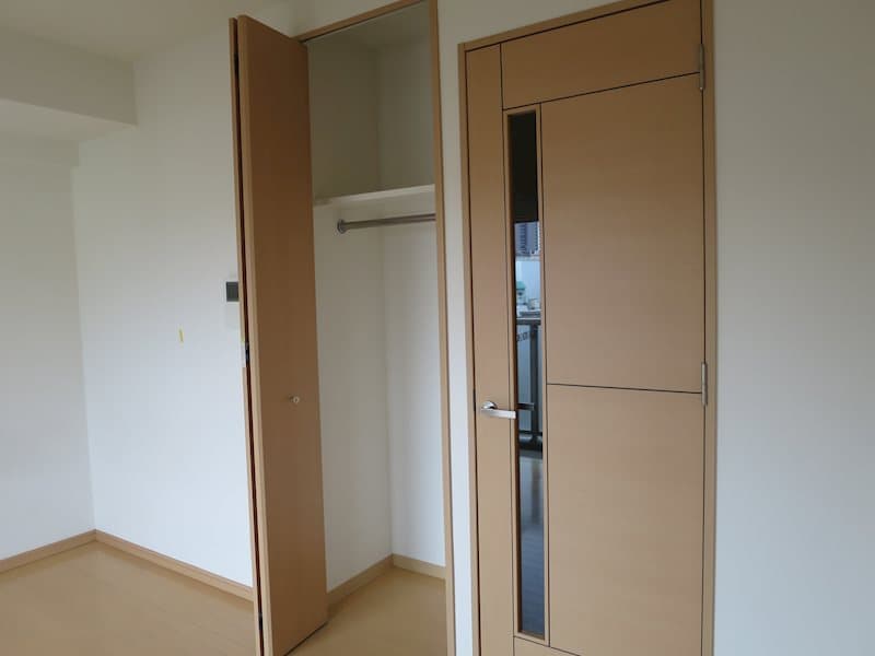 Room image 13