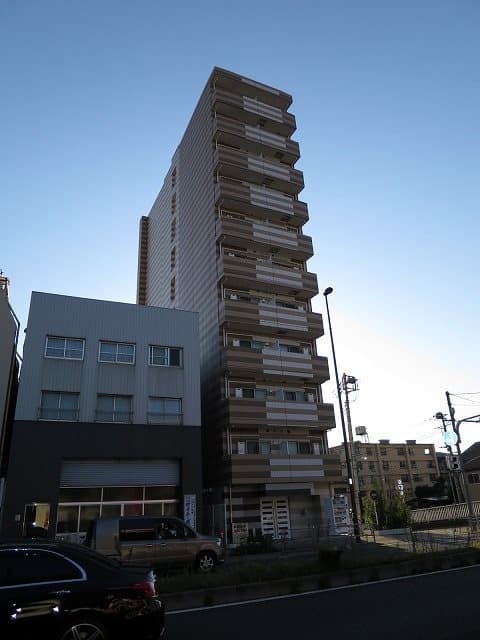 Main Image