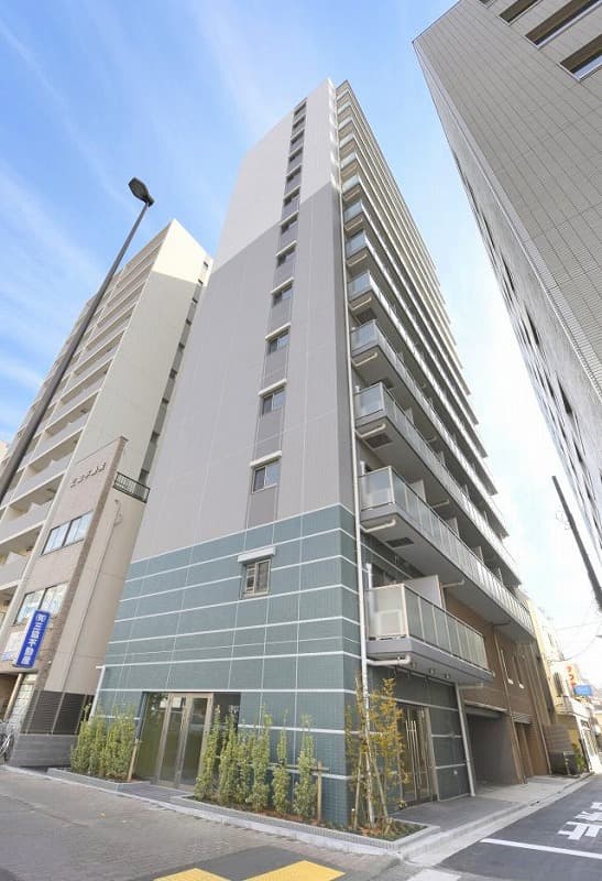 Main Image