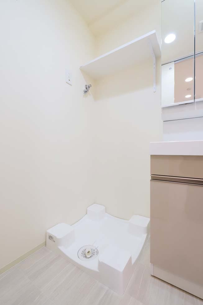 Room image 16