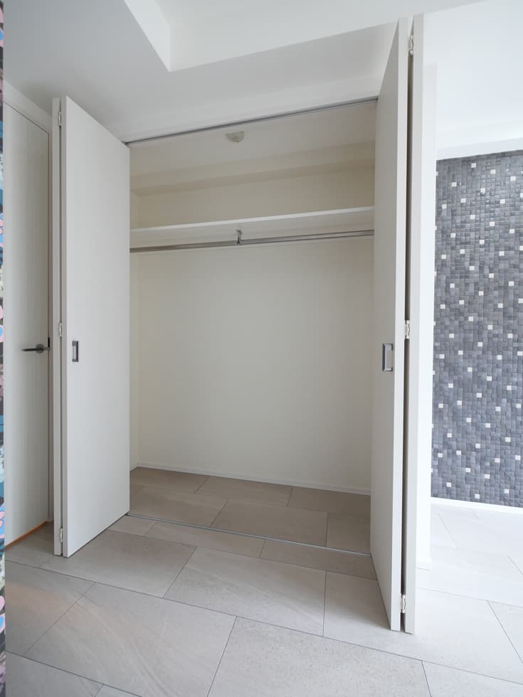 Room image 14