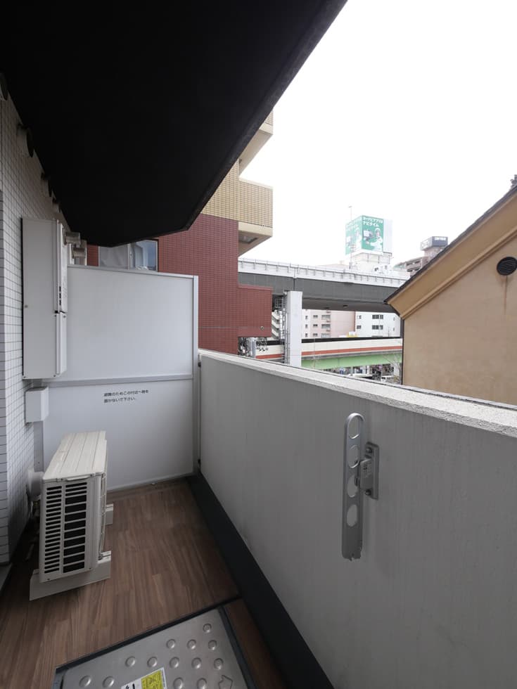 Room image 9