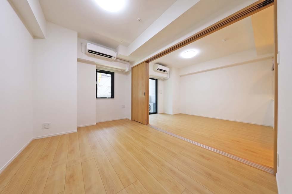 Room image 16