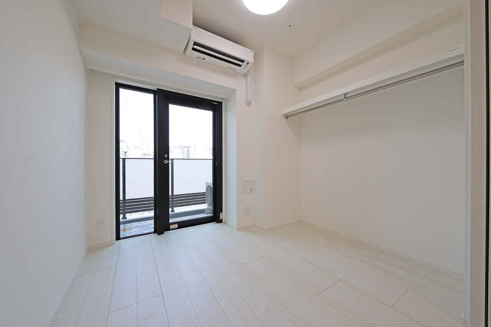 Room image 16