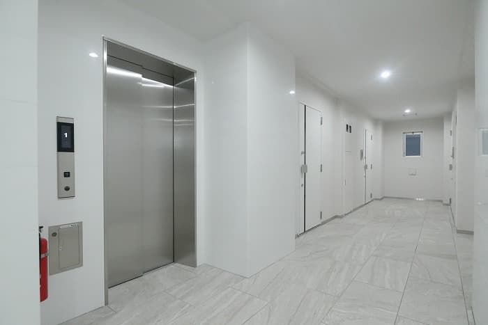 Room image 8