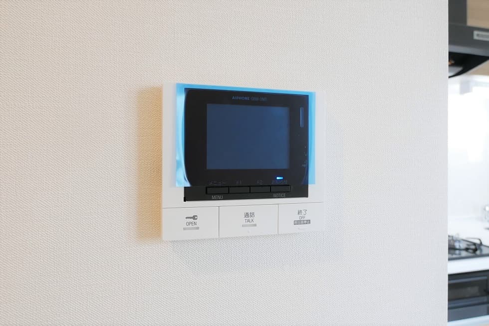 Room image 12
