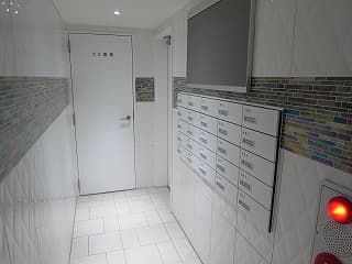 Room image 15