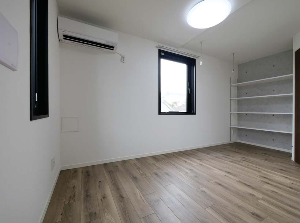 Room image 15