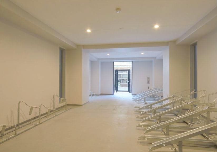 Room image 11