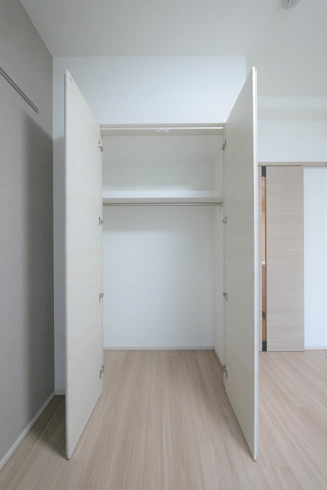 Room image 13