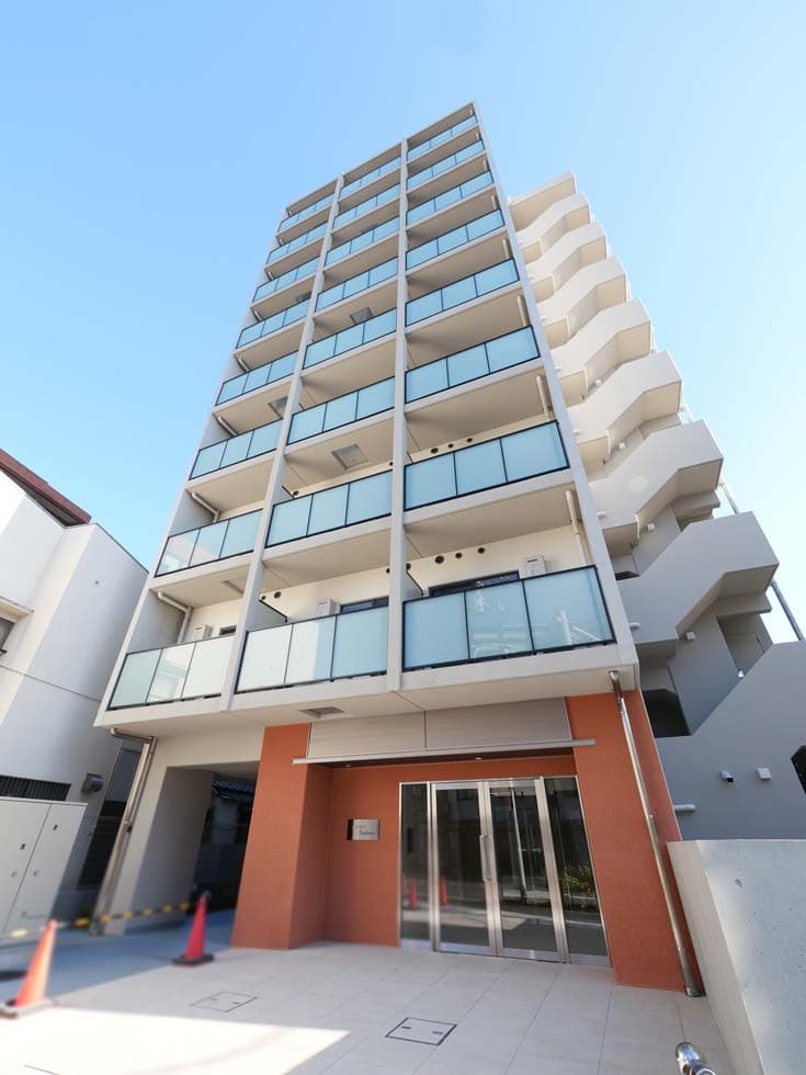 Main Image