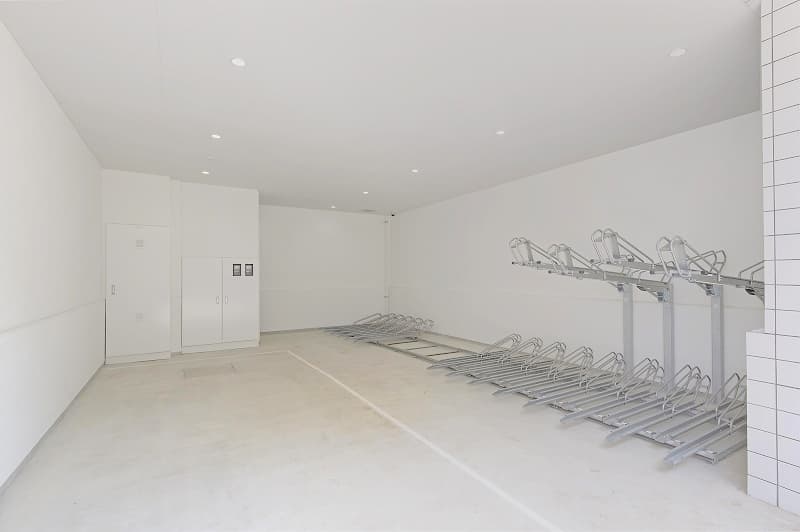 Room image 12