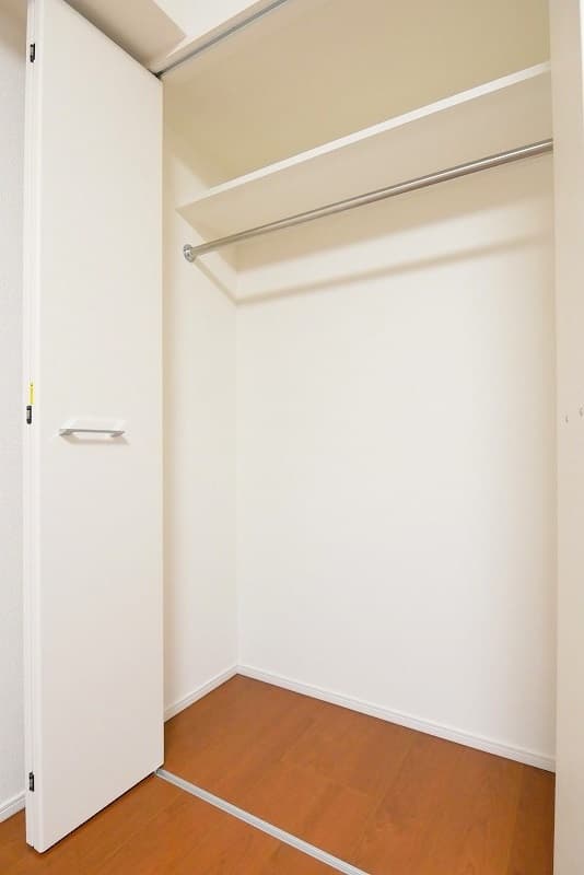 Room image 16