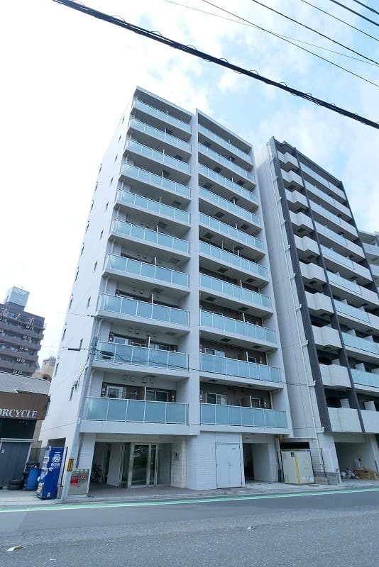 Main Image