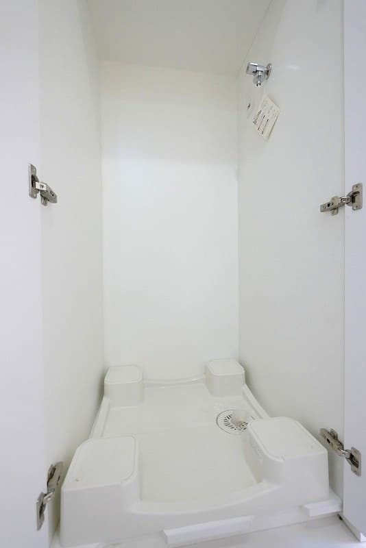 Room image 16