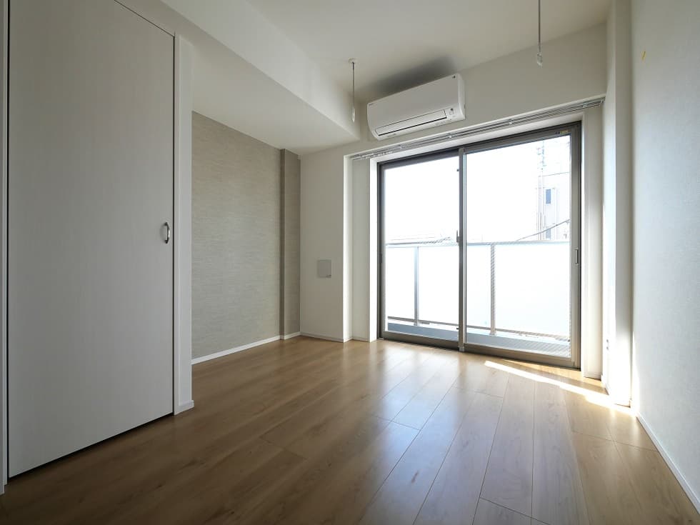 Room image 16