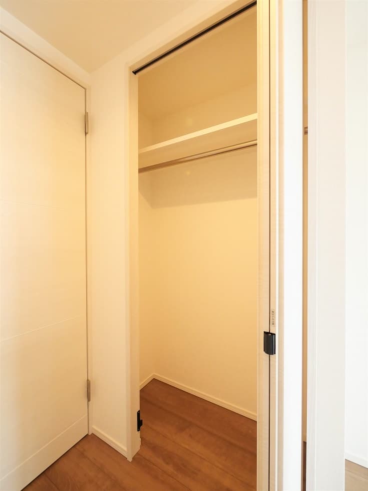 Room image 13