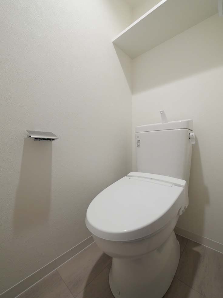 Room image 8