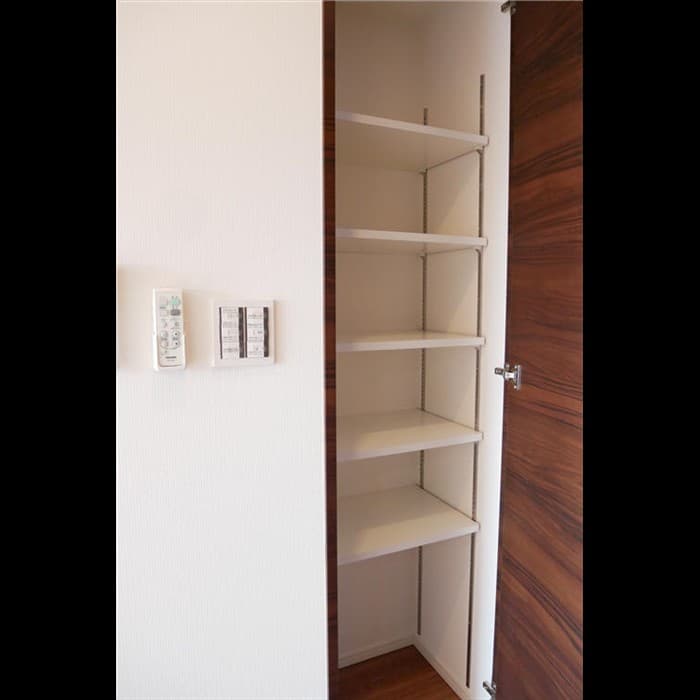 Room image 16