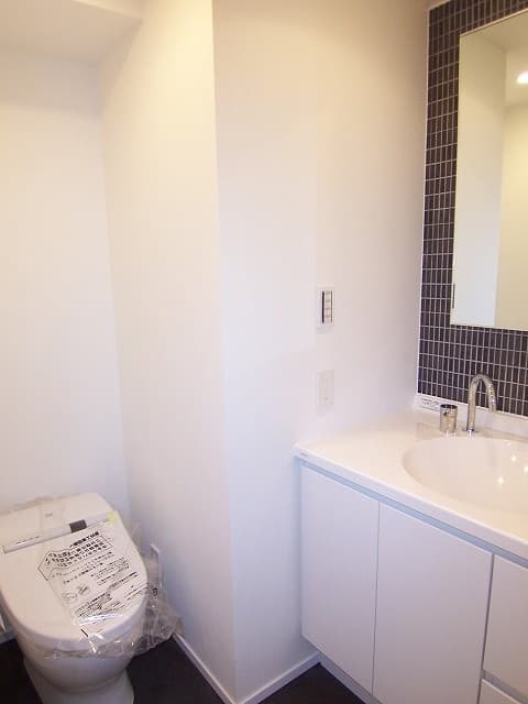 Room image 15