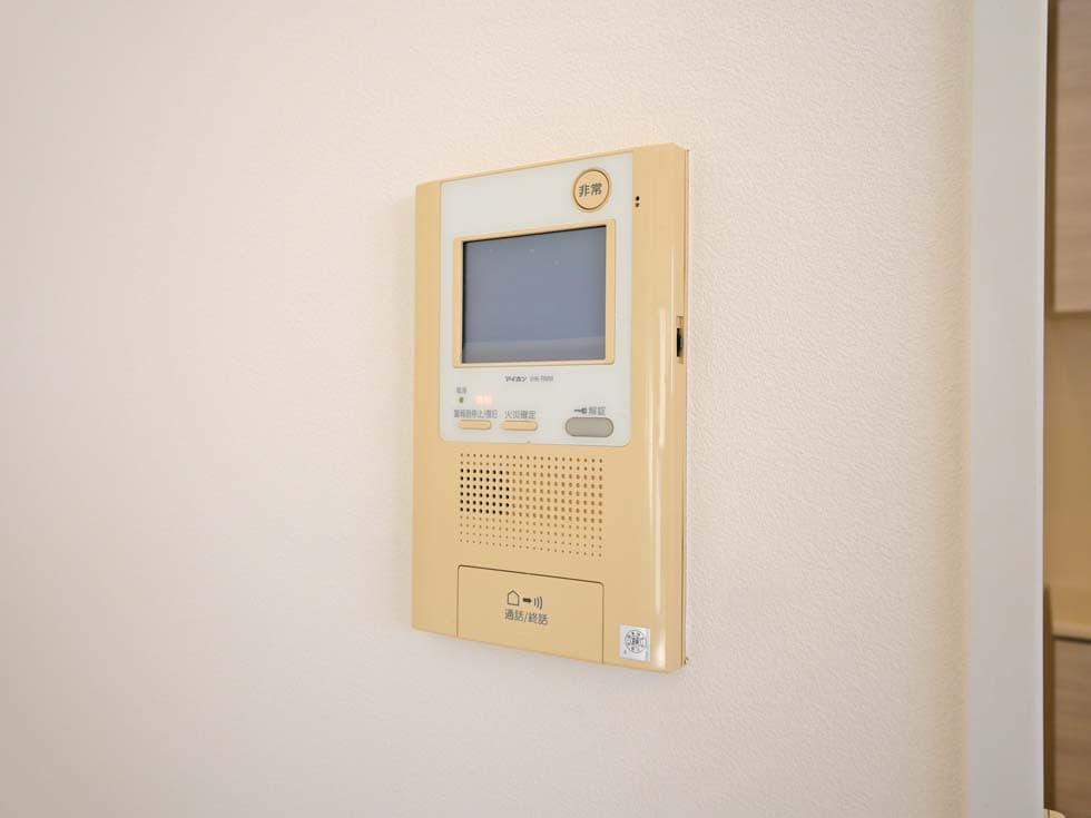 Room image 13