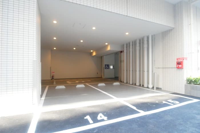 Room image 11