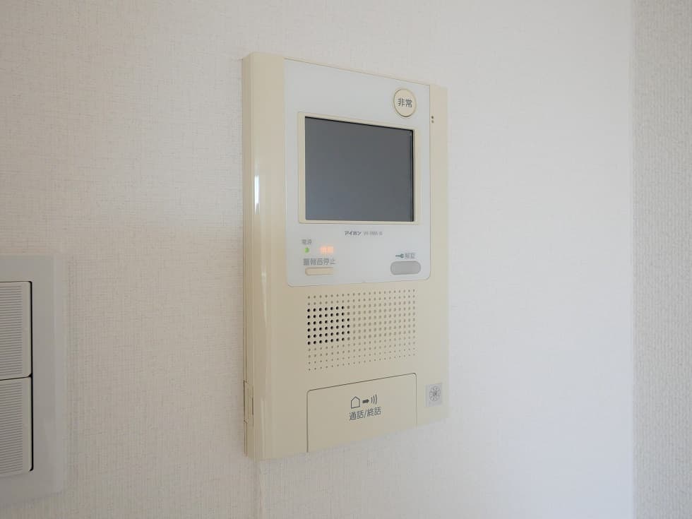 Room image 15