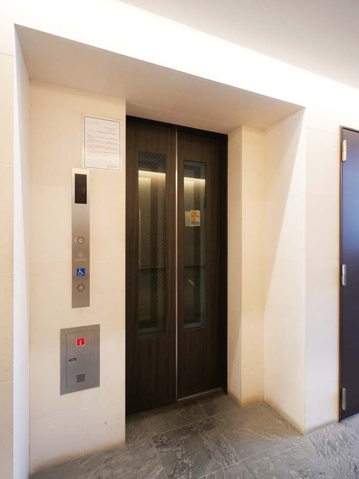 Room image 10