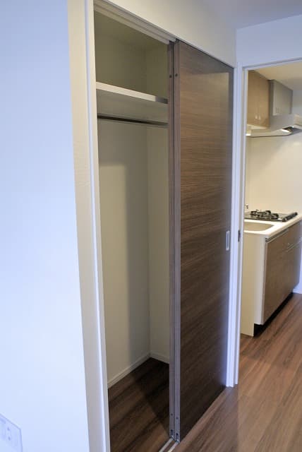 Room image 12