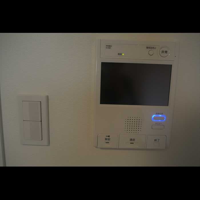 Room image 16
