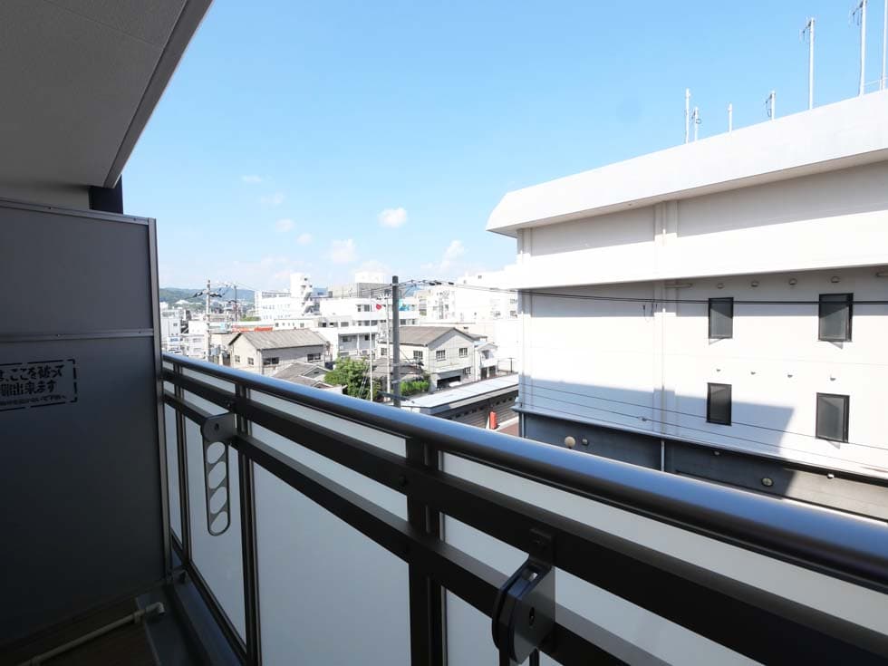 Room image 9