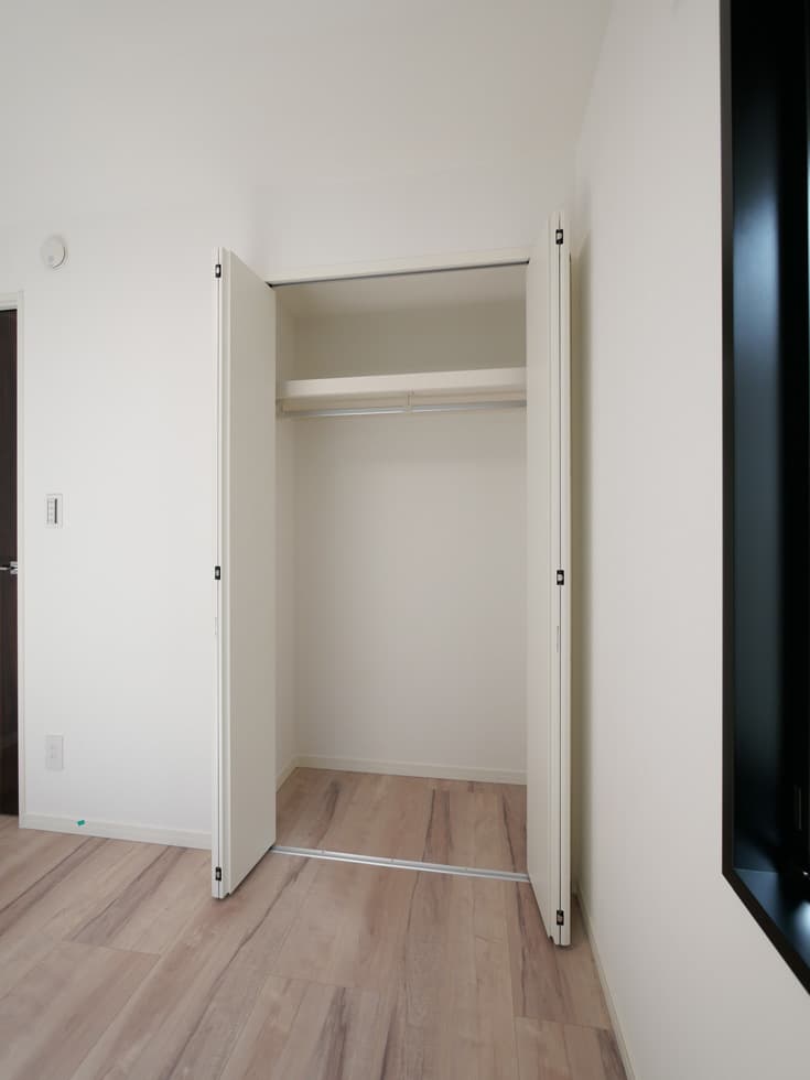 Room image 14