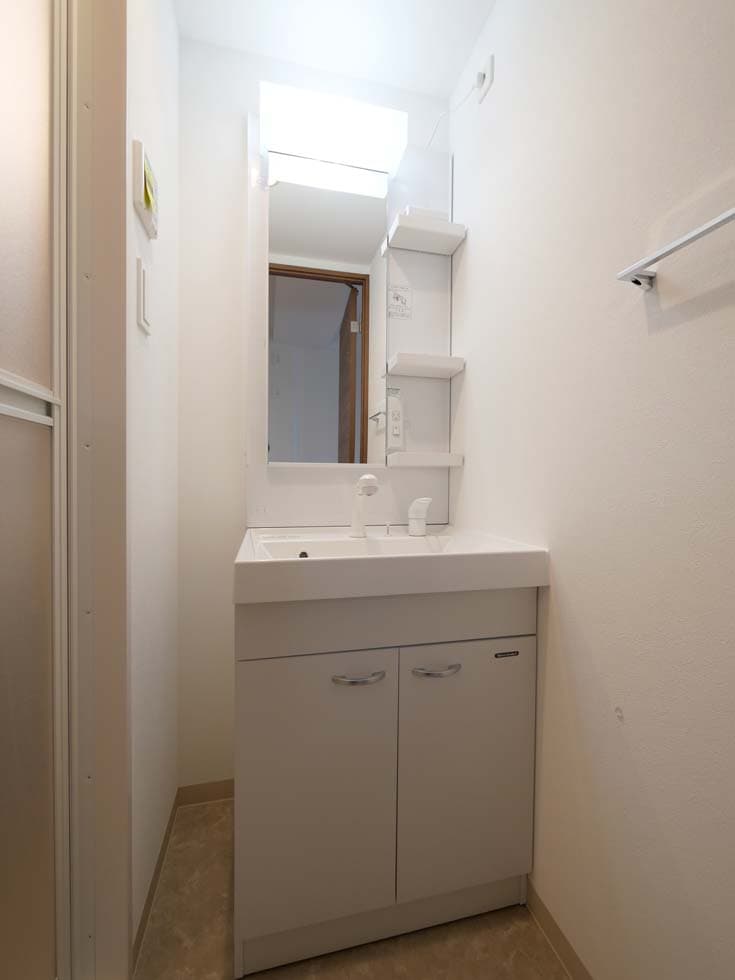 Room image 13