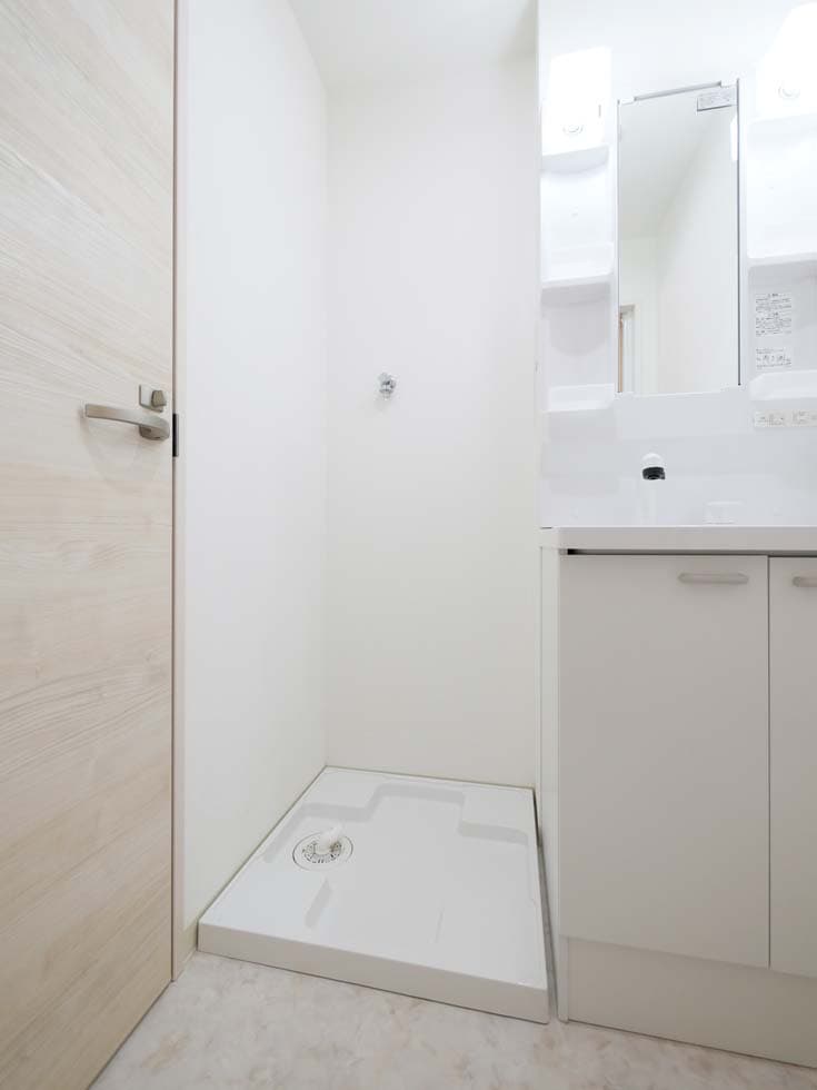 Room image 16
