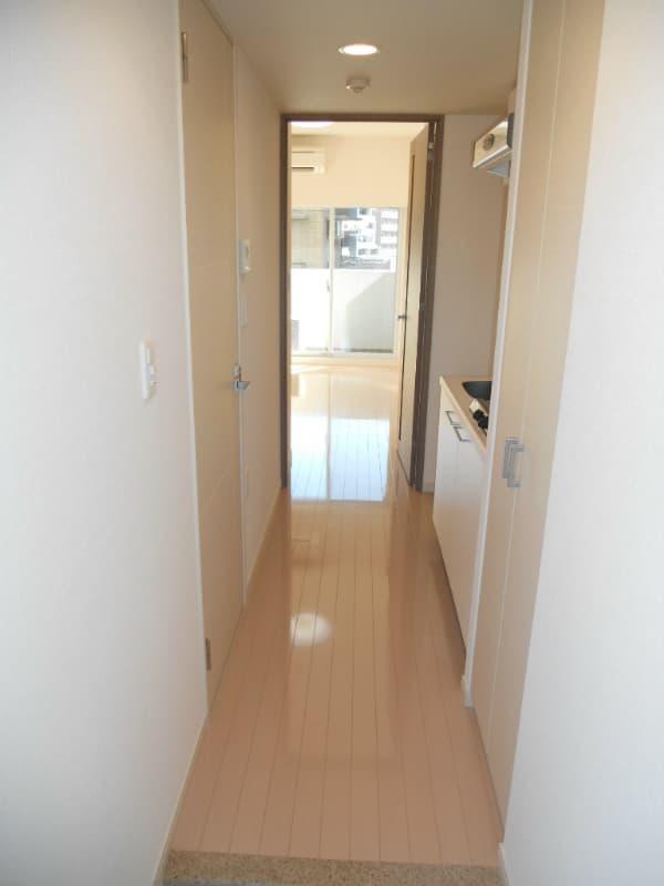 Room image 8