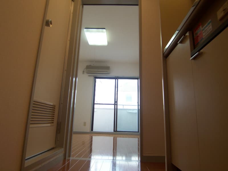 Room image 9