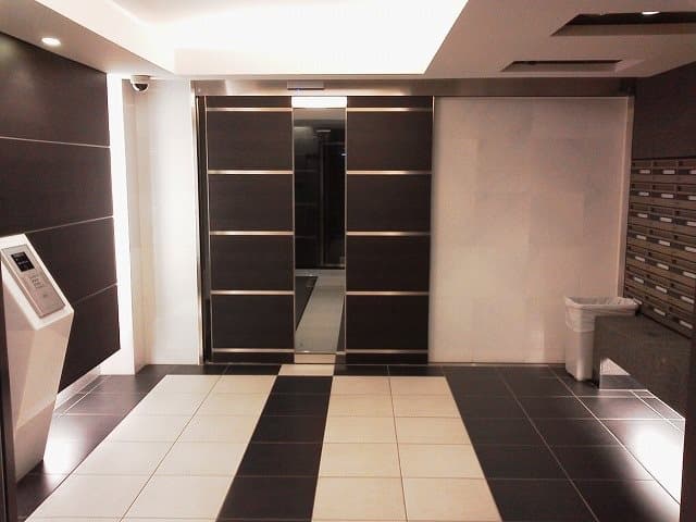 Room image 9