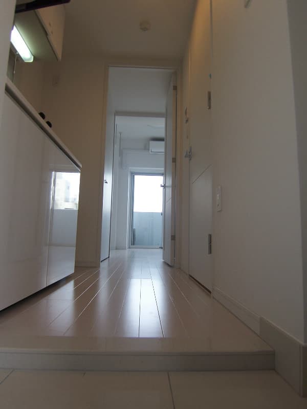 Room image 8
