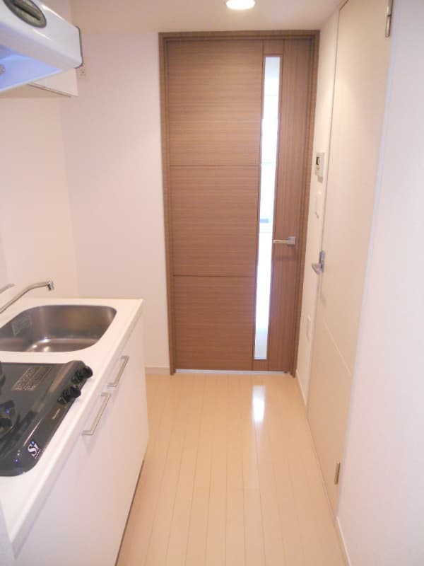 Room image 8