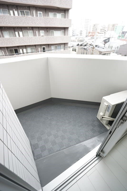 Room image 9